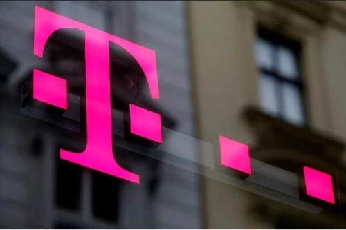 تی موبایل کارکنان واکسینه نشده را اخراج می کند