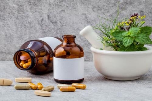 عرضه راهکارهای عملیاتی برای رفع چالش های اولویت دار حوزه طب سنتی